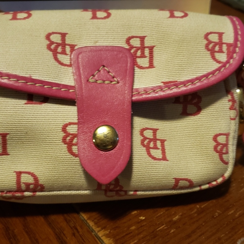 Dooney & Bourke Wristlet